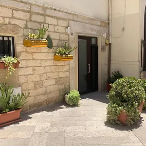 https://gesuiti-25.barihotels.org