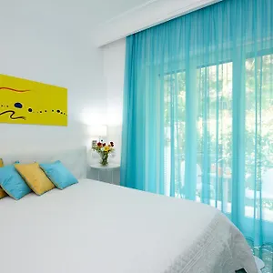 https://amalfia-apartments.hotels-amalfi.com